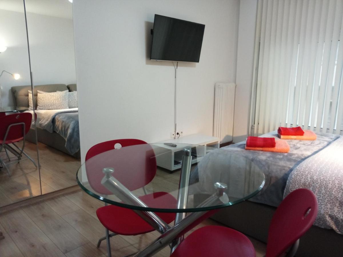 The New Studio Suite Near Akropolis Atenas Exterior foto
